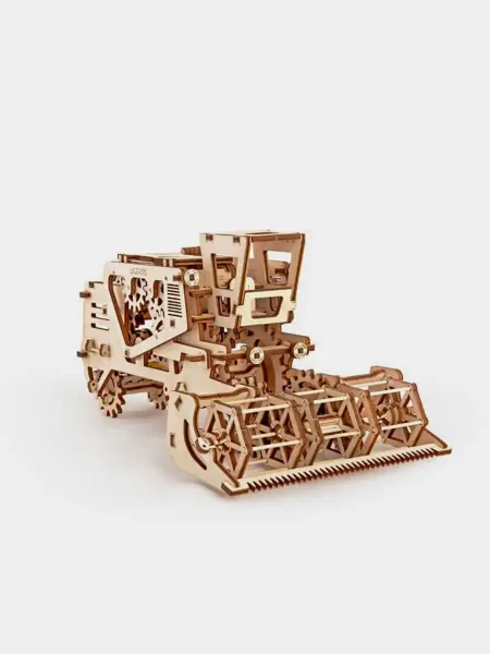 3D Puzzle Combine Harvester