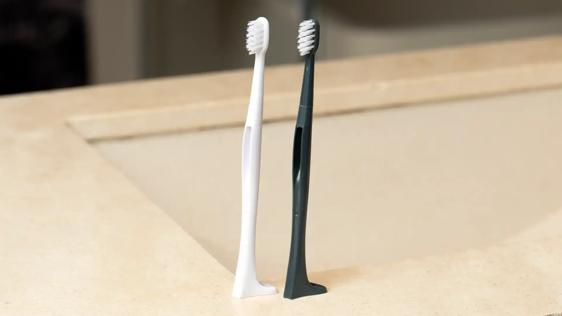 Flow T Brush